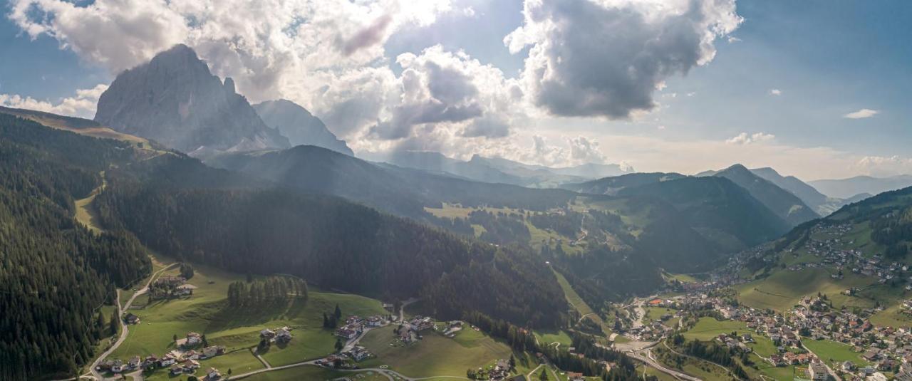 Hotel Chalet Dlaces Selva di Val Gardena Eksteriør bilde