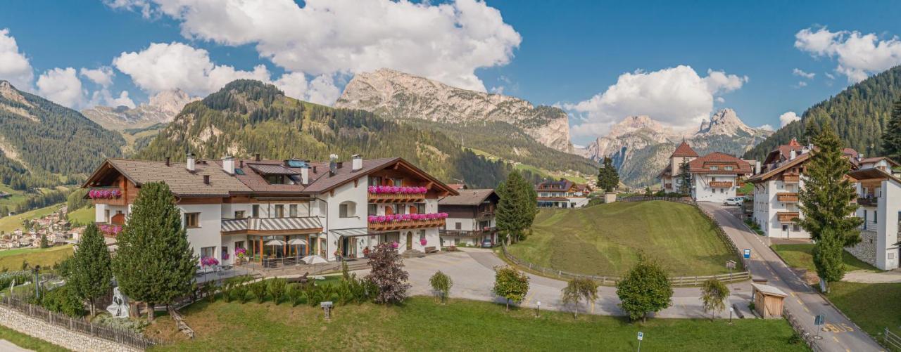 Hotel Chalet Dlaces Selva di Val Gardena Eksteriør bilde