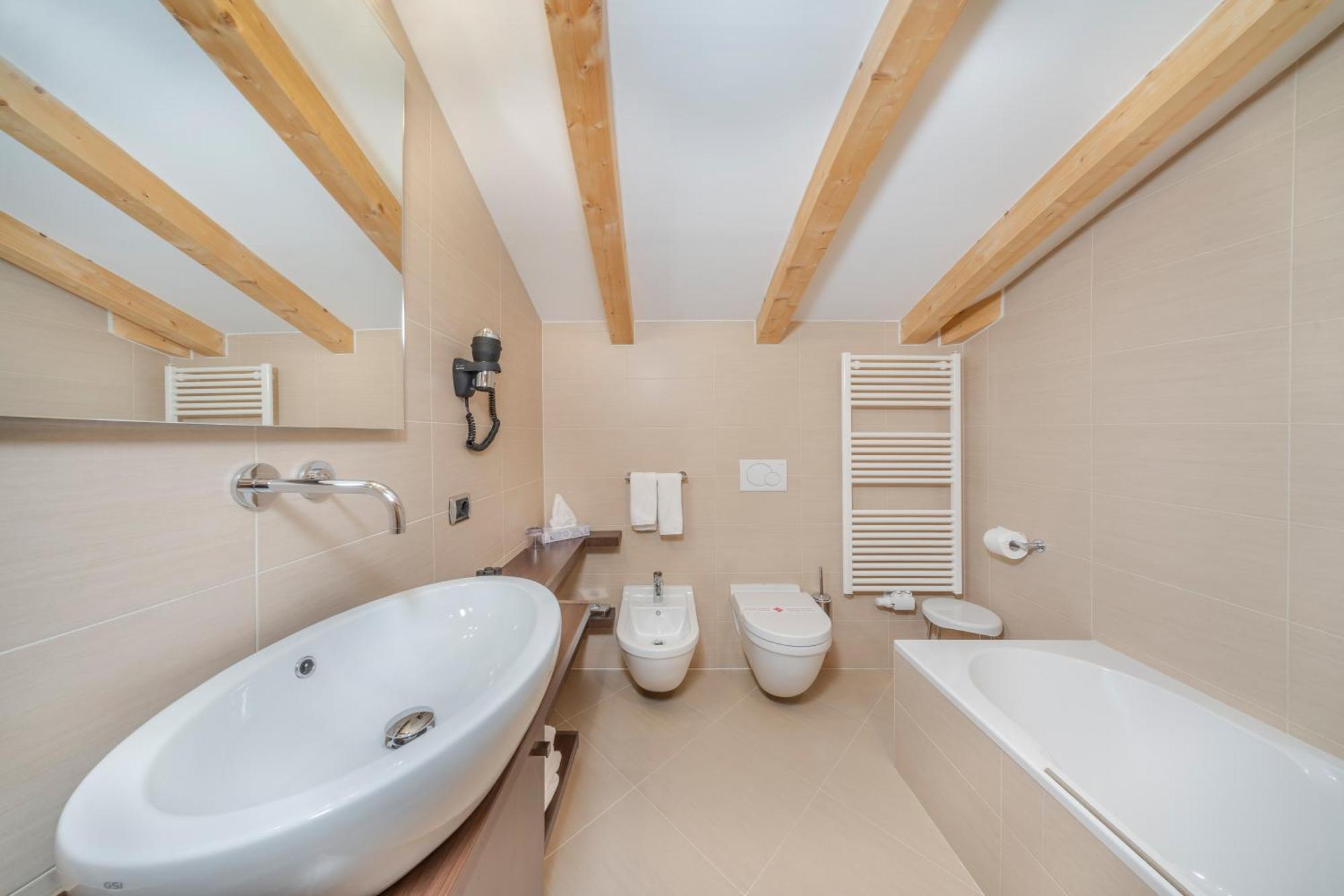 Hotel Chalet Dlaces Selva di Val Gardena Eksteriør bilde